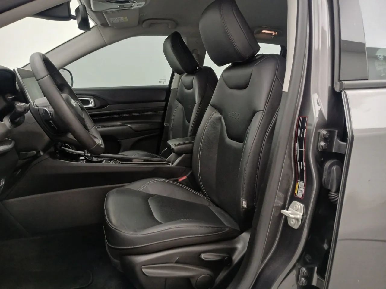 Jeep Compass LONG. T270 1.3 TB 4x2 Flex Aut., foto 16 de 18