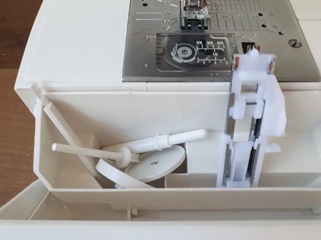 Máquina de Costura Janome 3160 QDDC - Foto 4