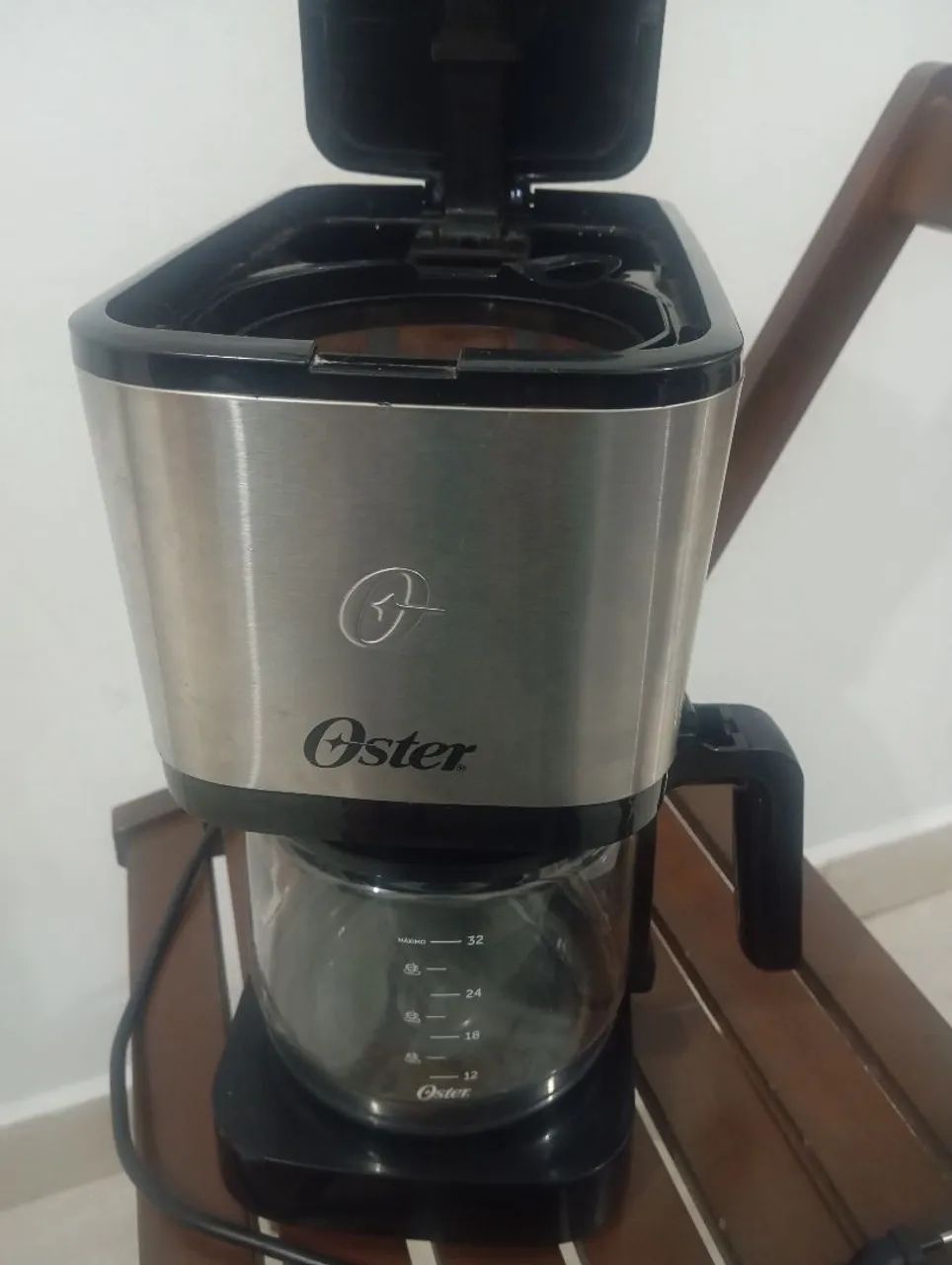Cafeteira 32 xícaras.