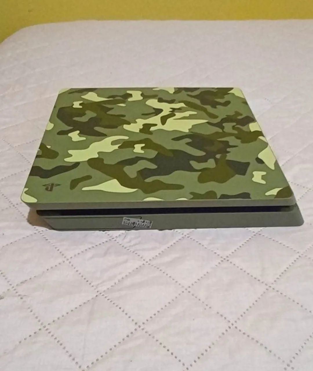 VENDO PS4 SLIM 1tb DE MEMORIA  - Foto 3
