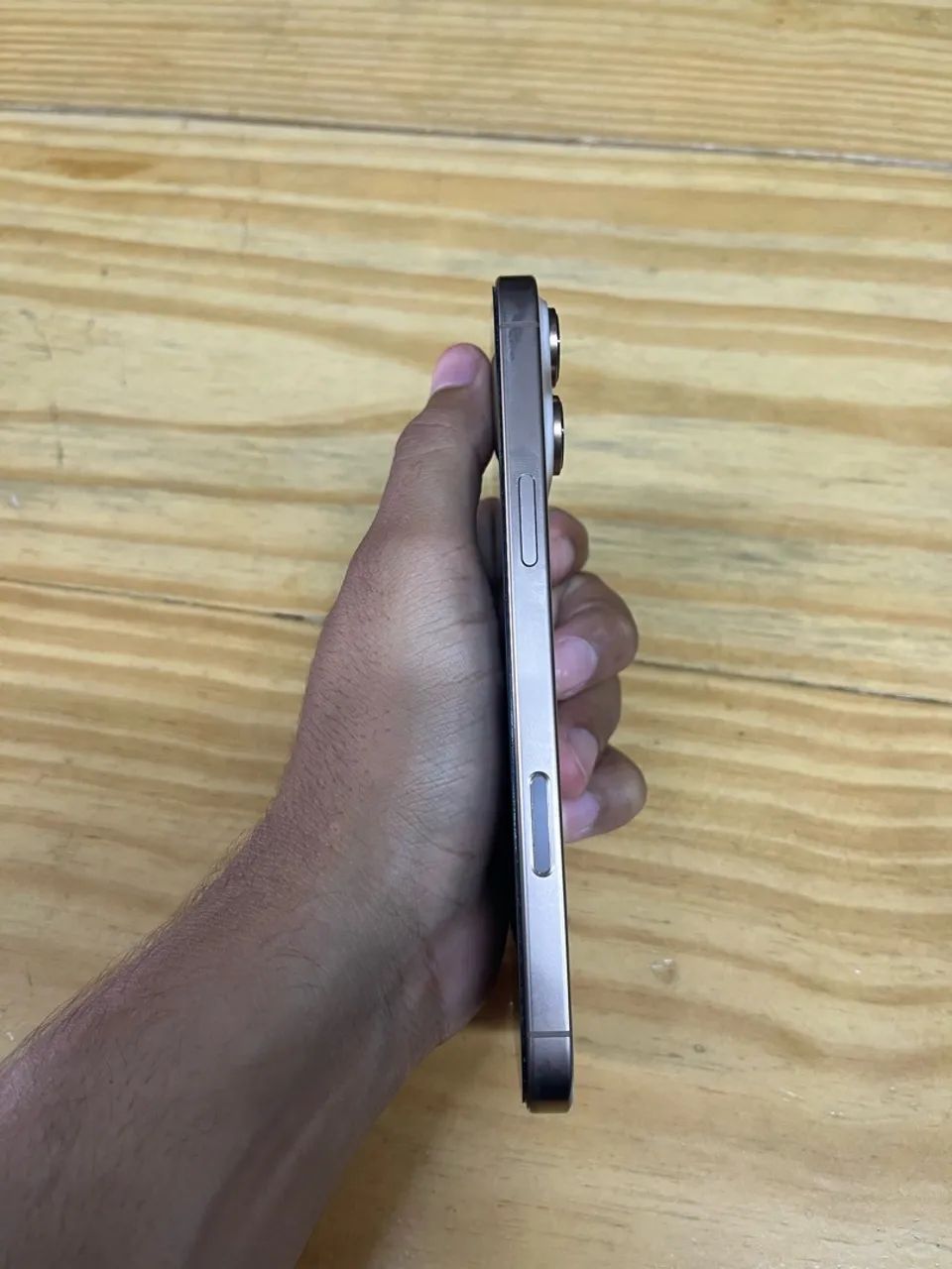 Iphone 16 Pro max  - Foto 2
