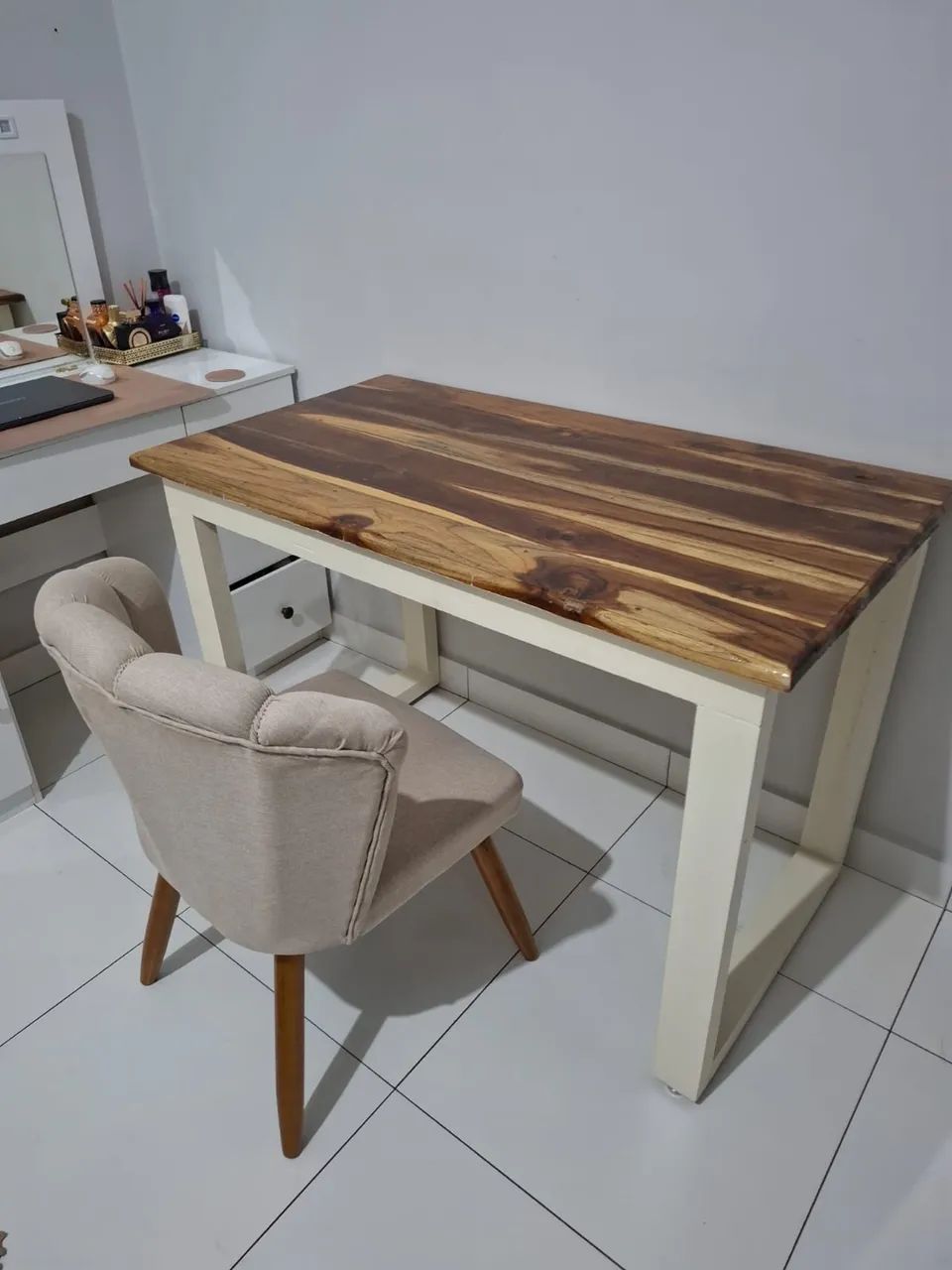 Mesa de pés de madeira 1.20mx70