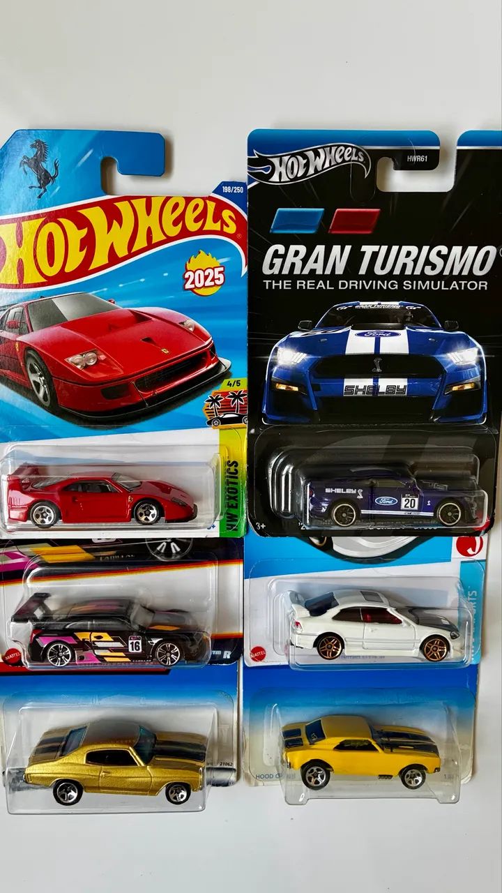 Hot Wheels lote com 06 miniaturas 