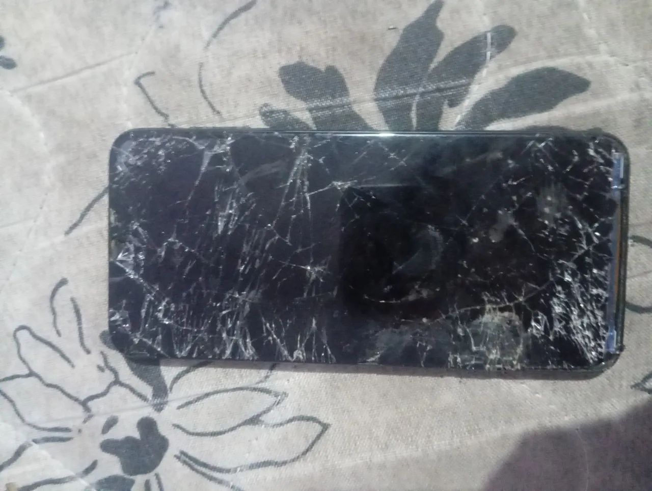 Carcaça de iPhone 8 e Samsung  - Foto 2