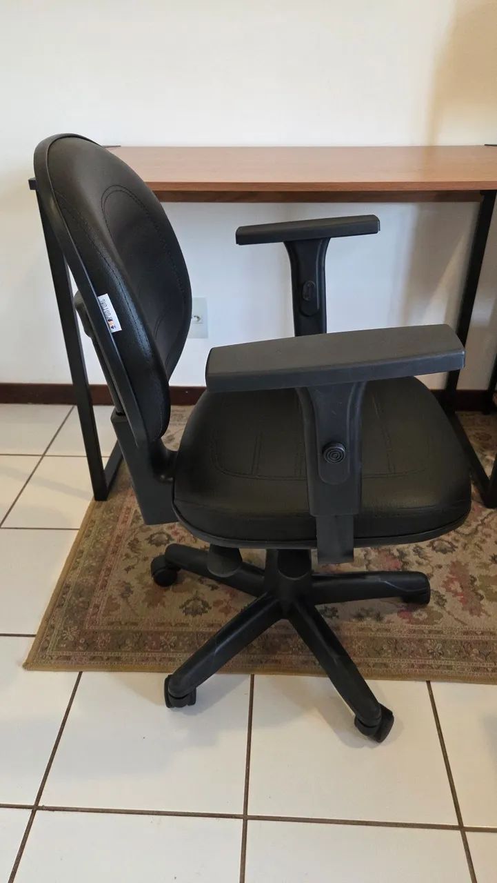 Cadeira de Escritório / Estudo - Foto 3