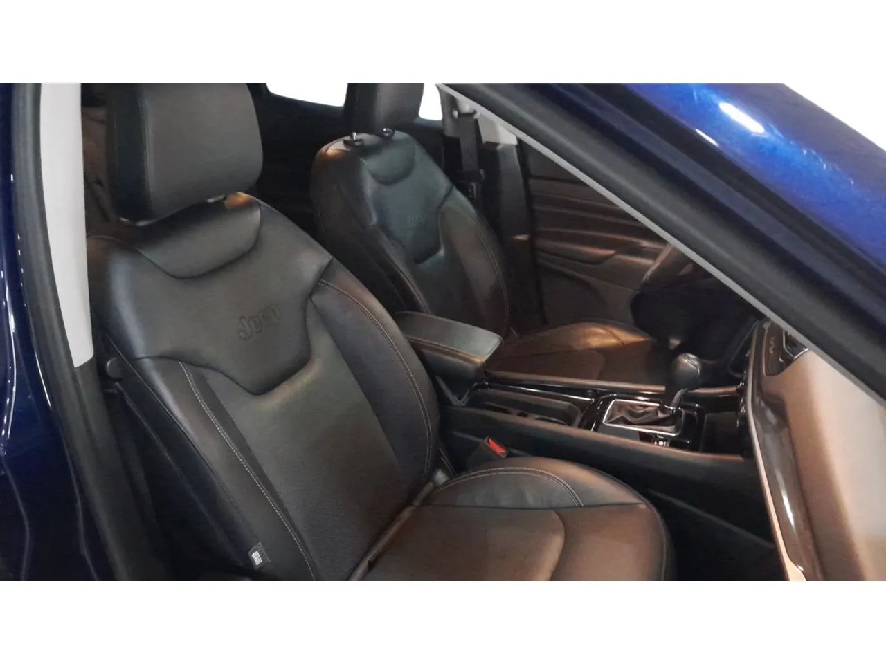 Jeep Compass LONG. T270 1.3 TB 4x2 Flex Aut., foto 9 de 16