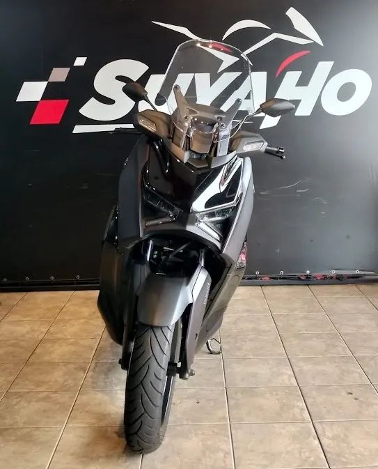 YAMAHA XMAX 300  - Foto 3