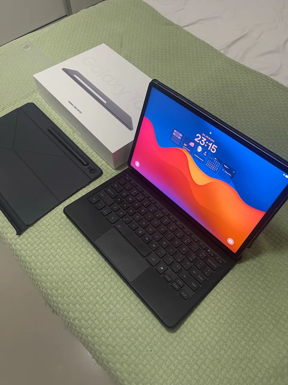Tablet Galaxy Tab S10 FE Plus 128gb + Magic Keyboard 