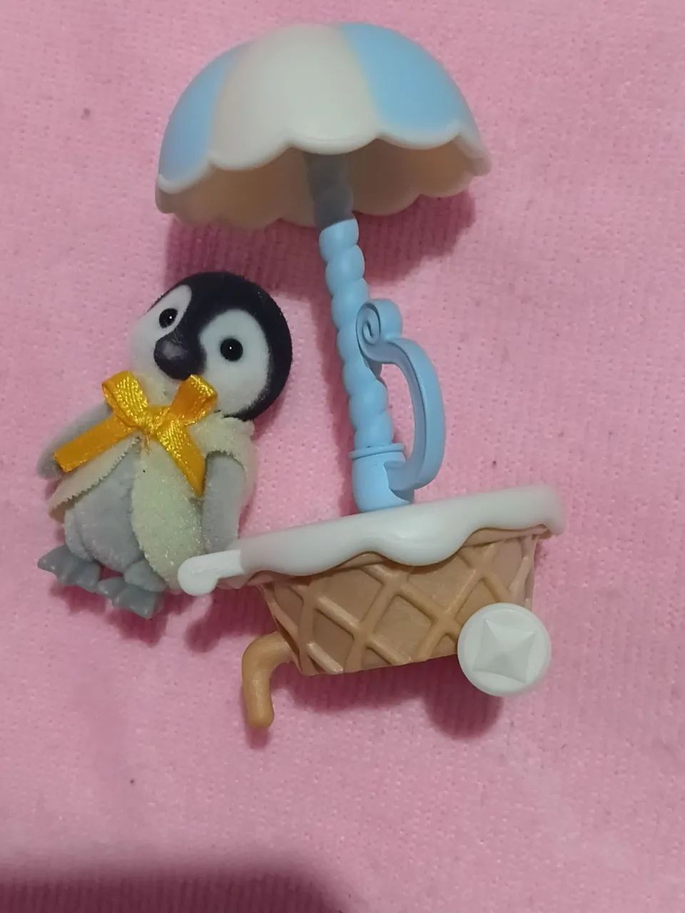 Boneco Pinguin