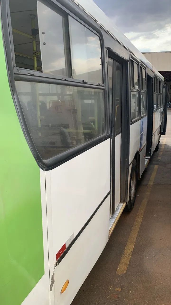 Volkswagen 17230 - 2008 - Foto 2