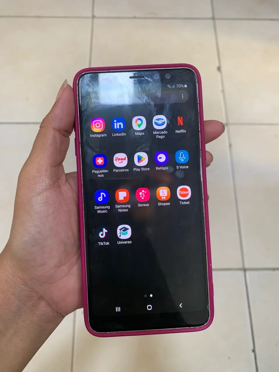 Vende-se celular Samsung A8 Plus