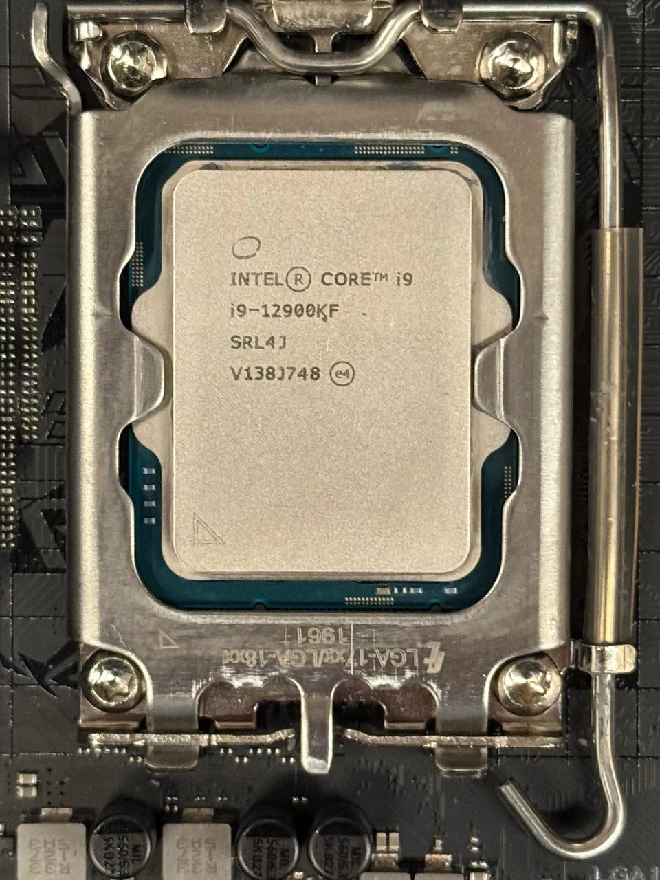 Kit Asus Strix Z690-E + Intel Core i9-12900KF - Foto 3