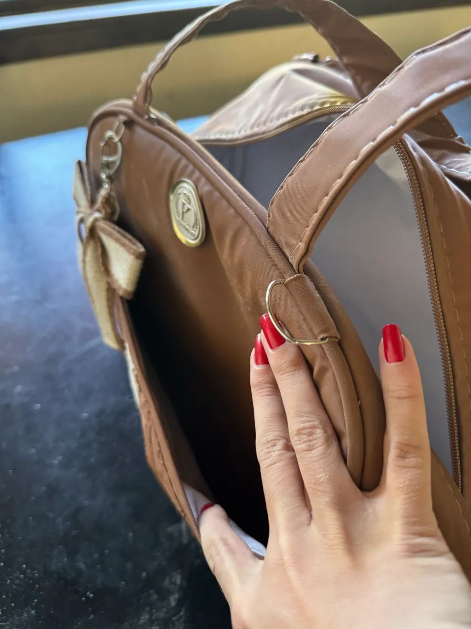 Bolsa Saída Maternidade Com Pingente Espaçosa - Foto 4