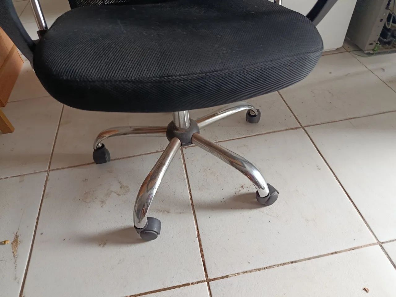 Cadeira de escritório - Foto 2