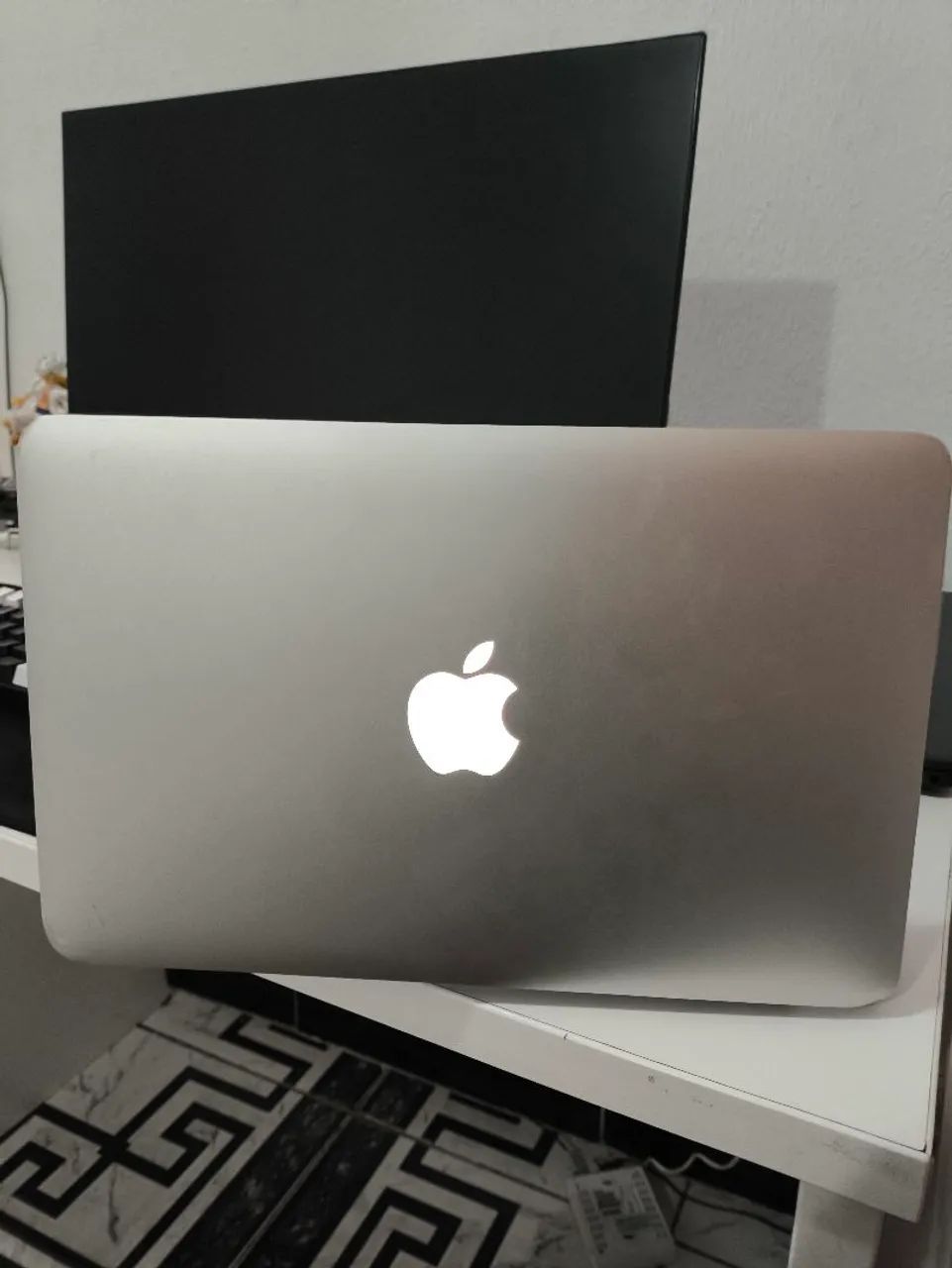 MACBOOK AIR 5,1 ACEITO TROCAS - Foto 3