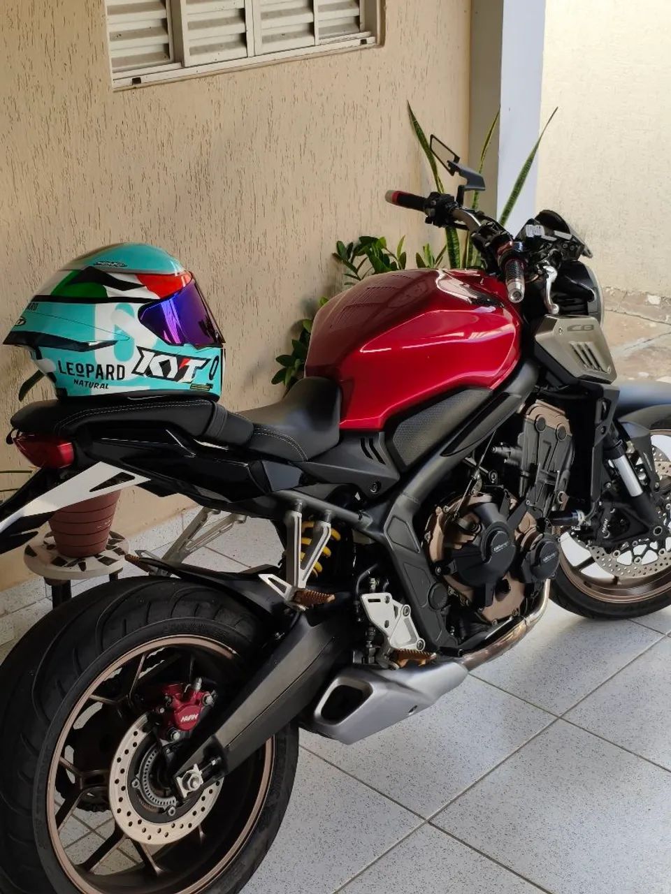 CB 650r EXTRA 