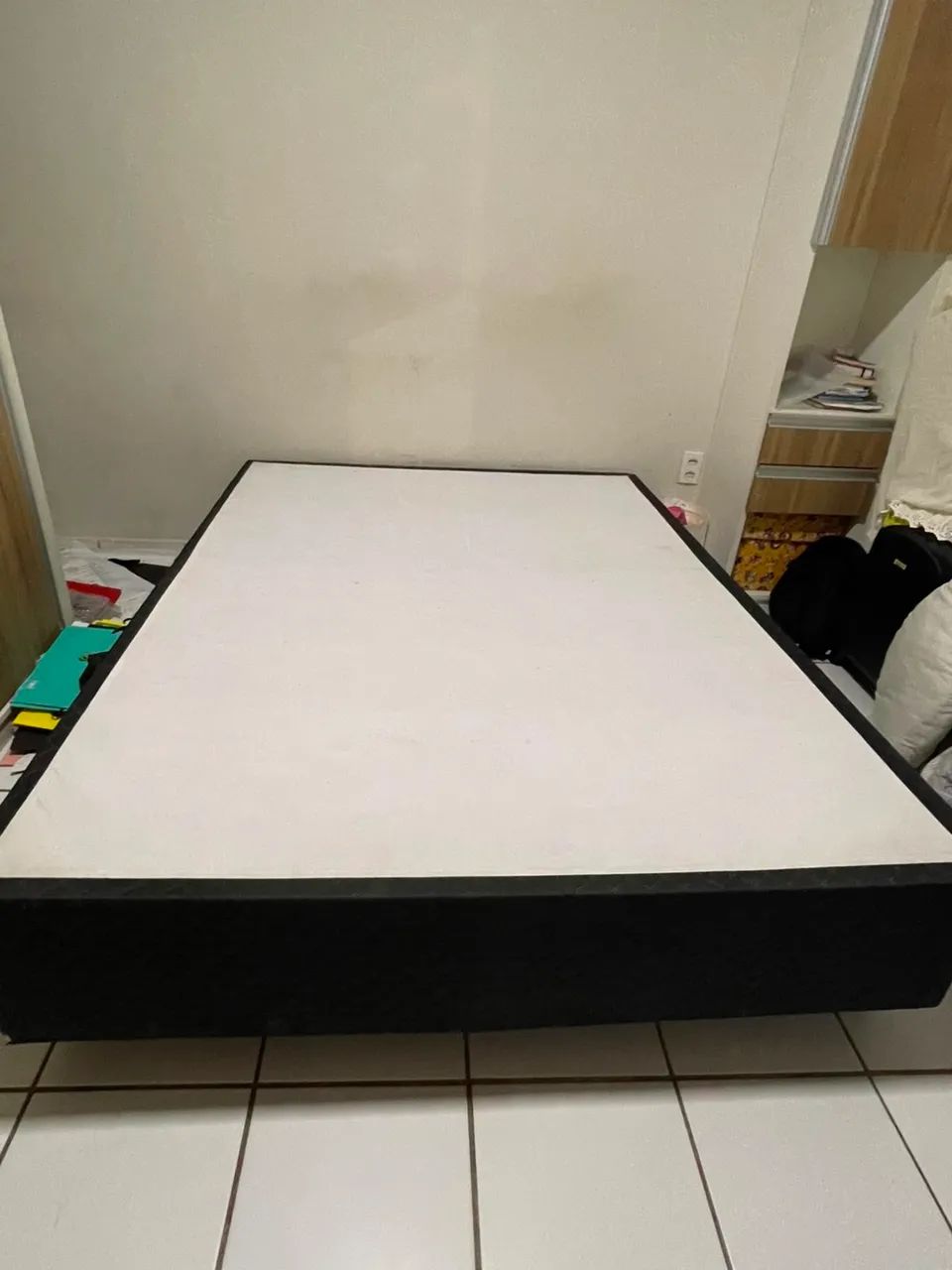 Base Box Casal Preta em Excelente Estado | Firme e Resistente - Foto 2