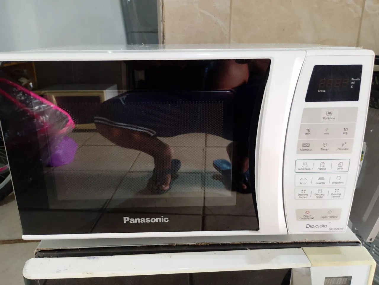 Microondas Panasonic 21 litros 
