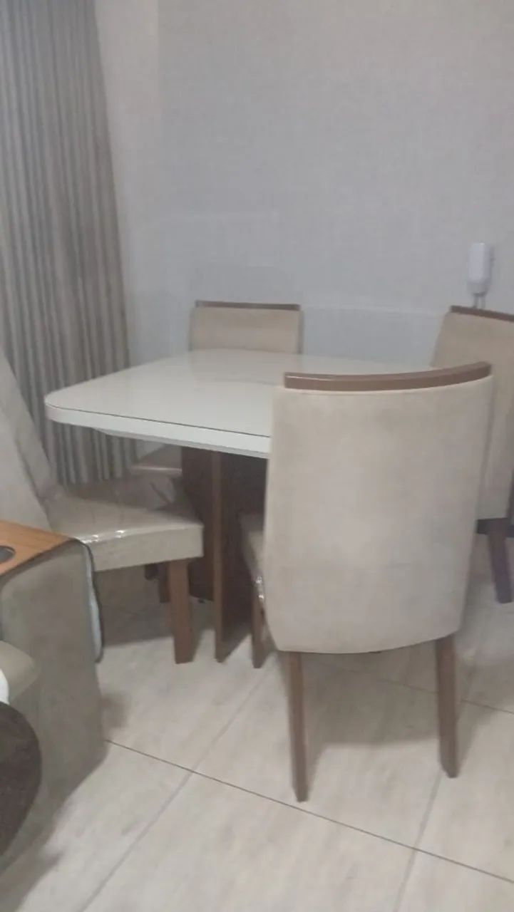VENDO MESA TAMPO VIDRO 4 CADEIRAS