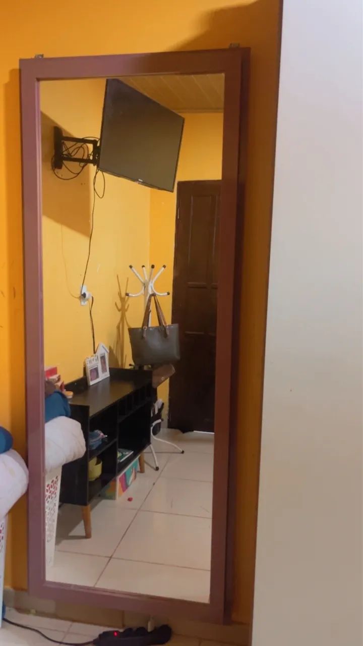 Espelho com moldura em MDF e iluminação com led - Foto 2