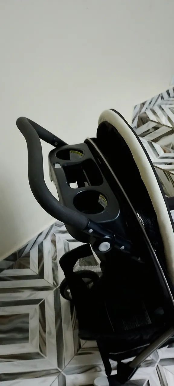 Carrinho de bebê com bebê conforto GRACO  - Foto 4
