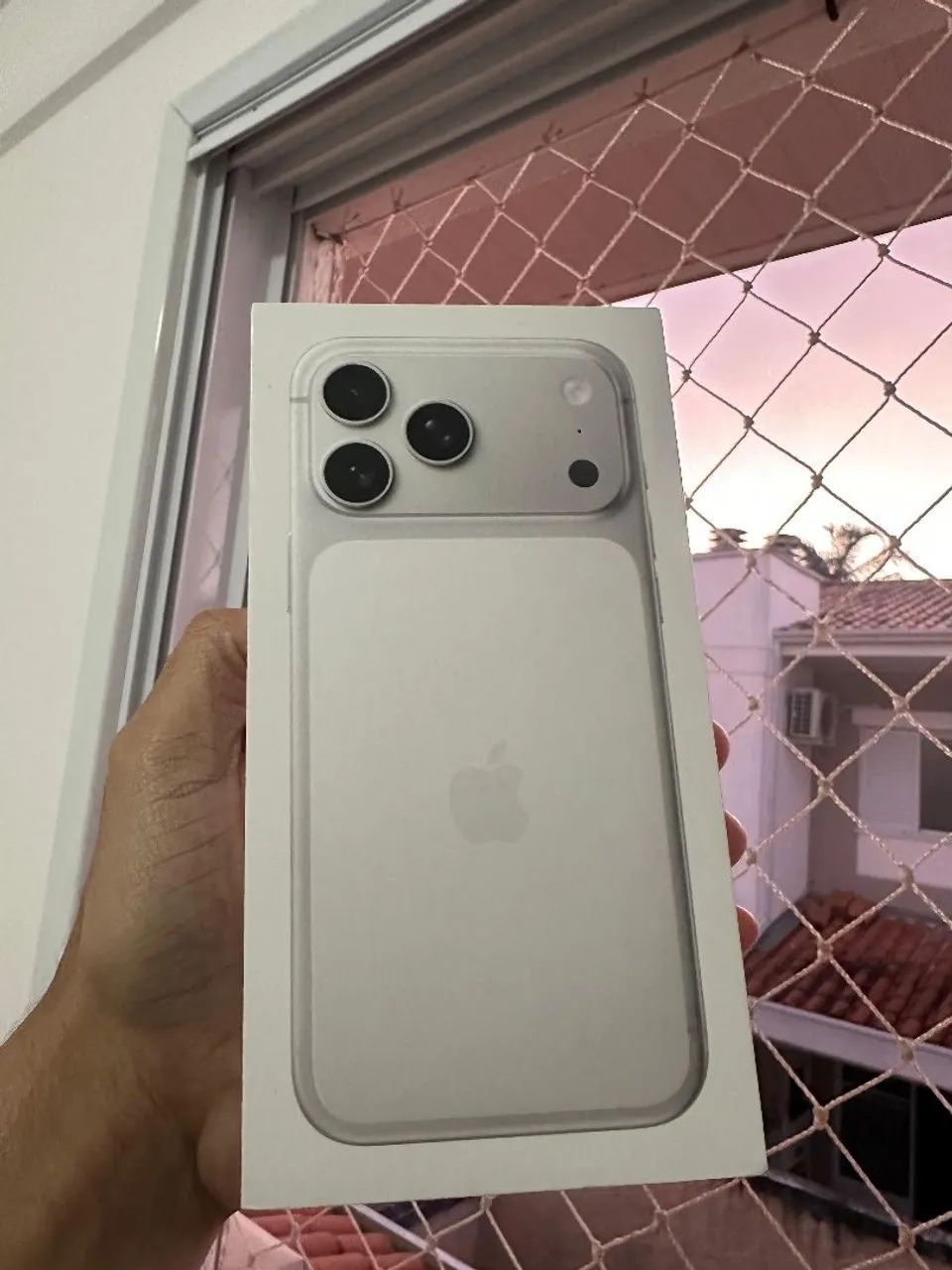iPhone 17 pro max 256 lacrado