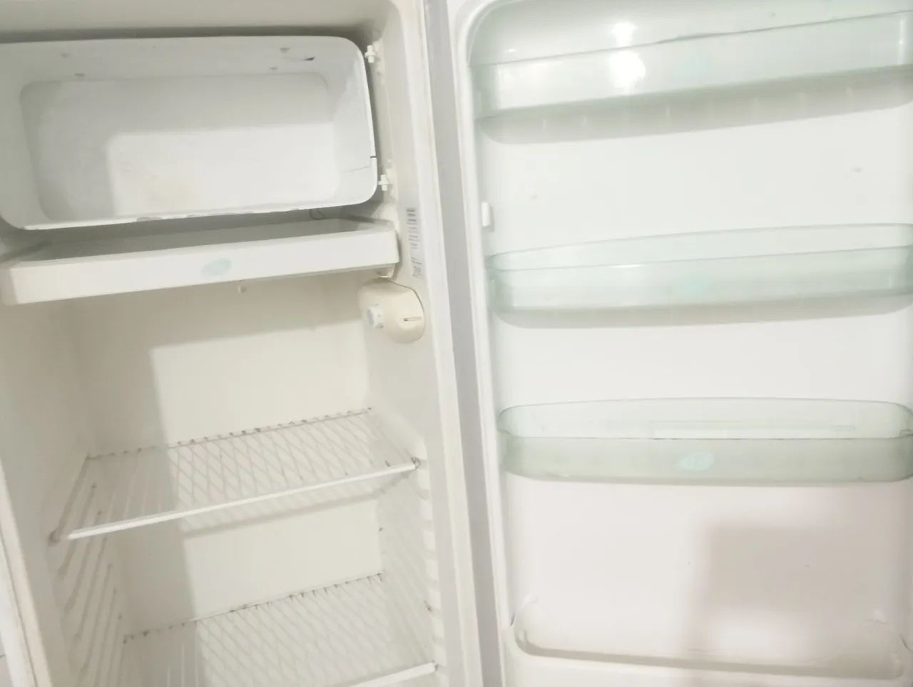 Geladeira Electrolux 360 litros funcionando perfeitamente (Guarapari) - Foto 5