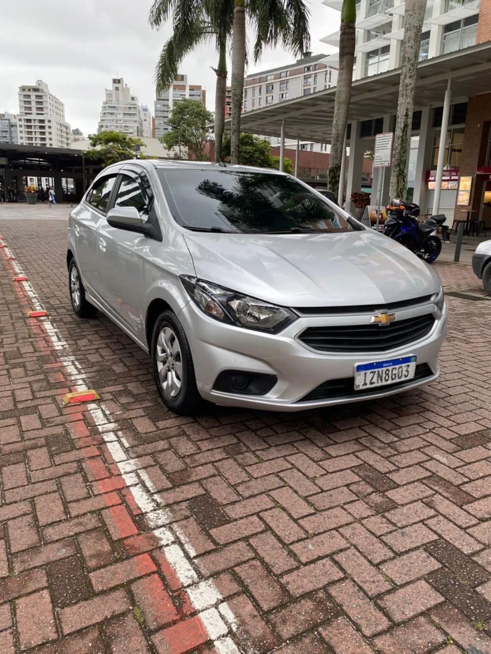 Chevrolet Onix Hatch LT 1.0 8V Flex Mec. 4P 2019