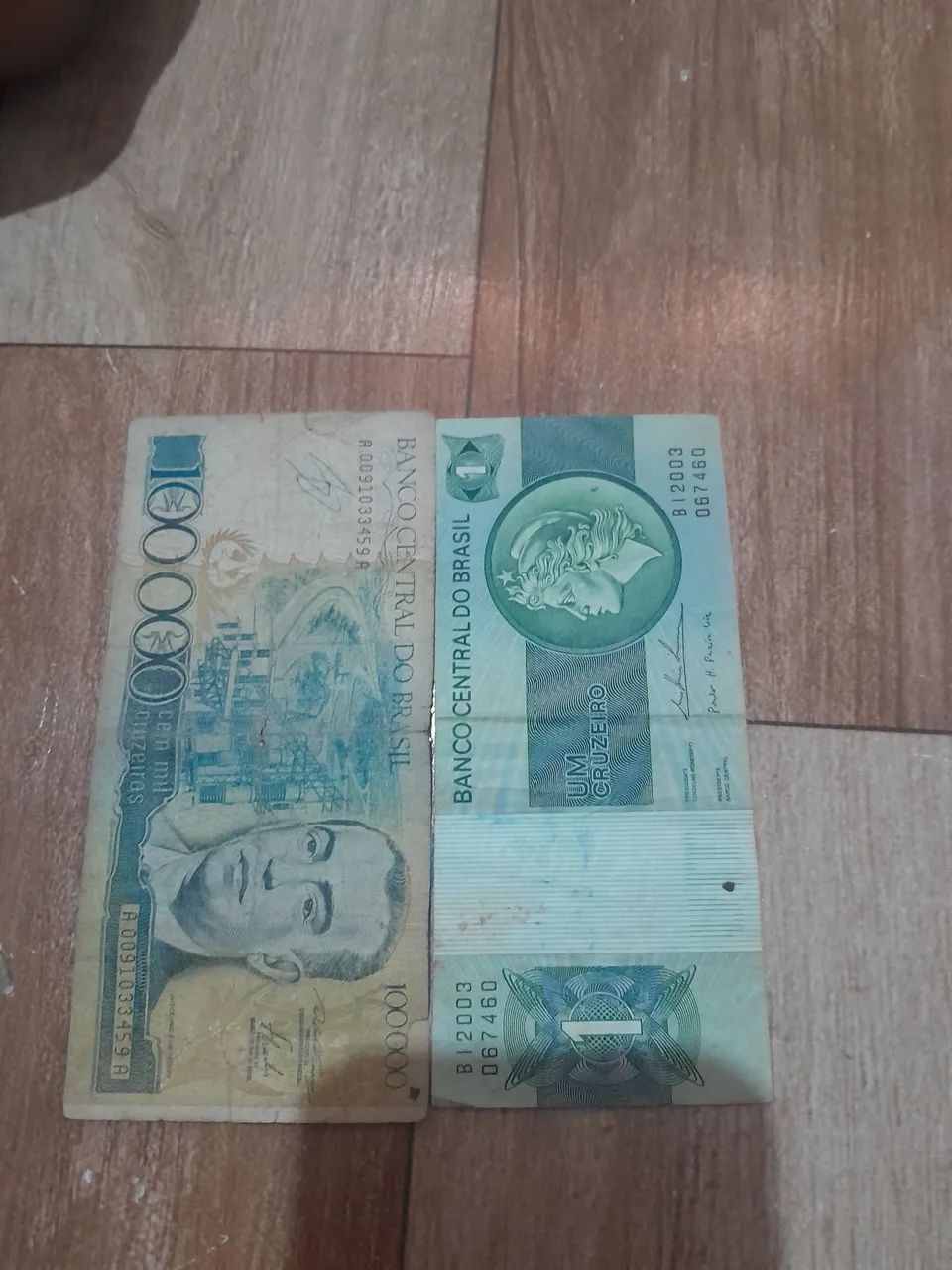 Notas antigas  pra coleção 