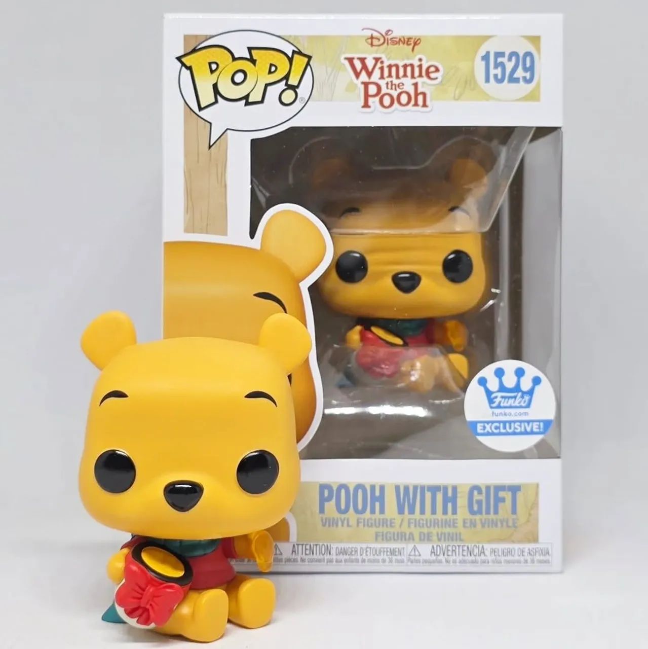 Funko Pop Exclusive pooh with Gift 