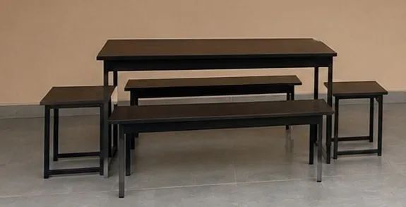 Conjunto de Mesa para Área Gourmet com 2 Bancos e 2 Banquetas - Excelente Estado