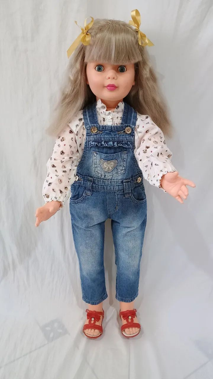 Amiguinha boneca antiga década de 90 