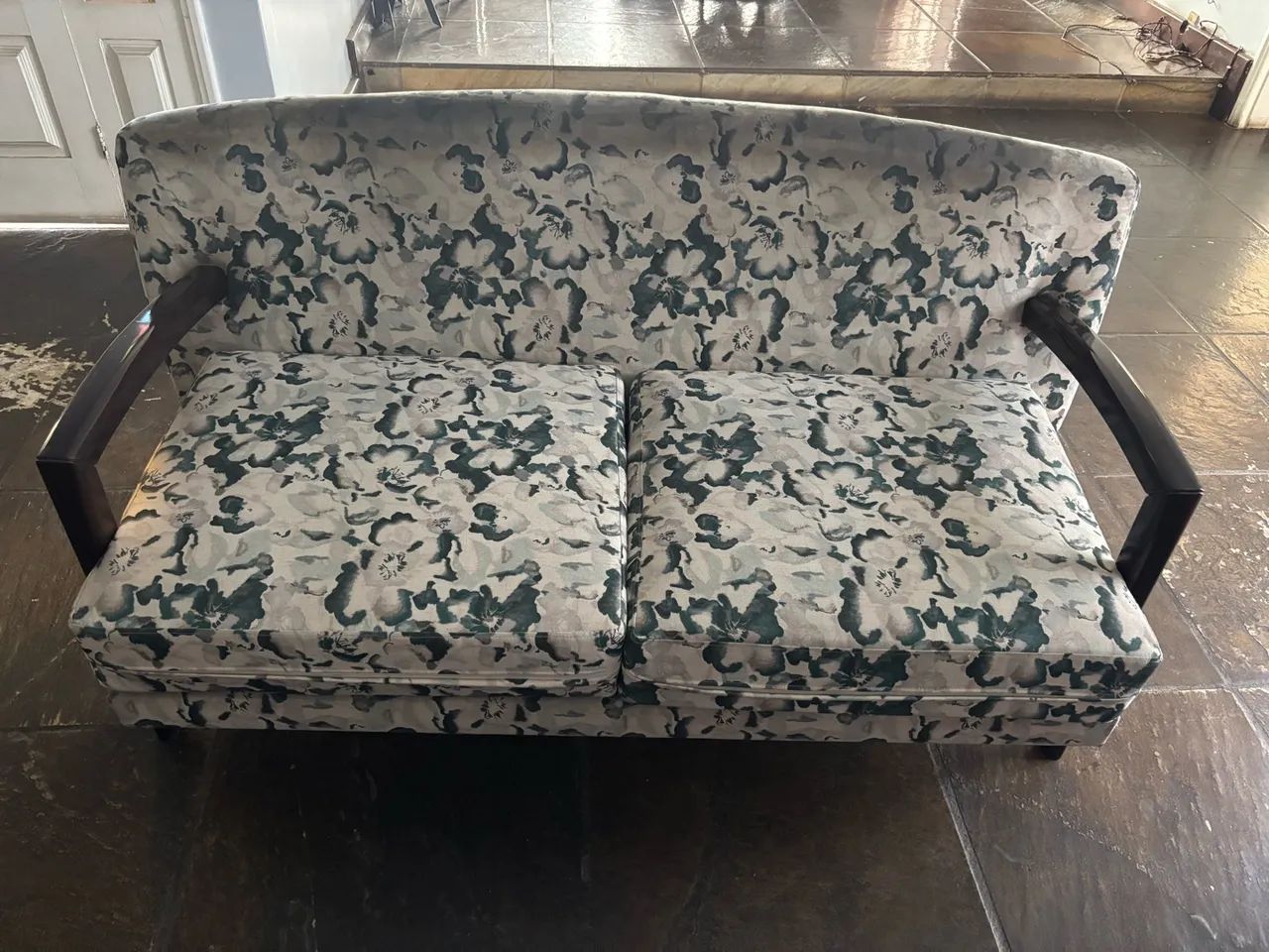 Sofá estilo retrô/ vintage