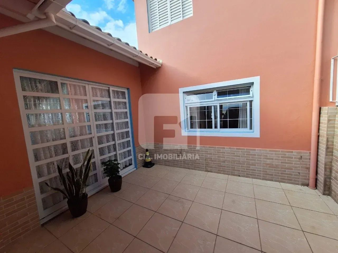 Casa com 4 quartos a venda no Sambaqui - Foto 3