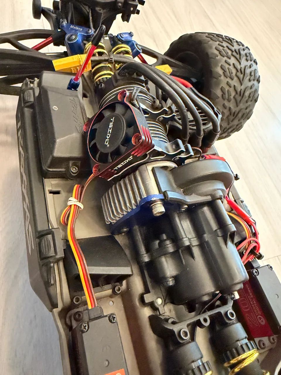 Auto modelo Traxxas Erevo 6s - Foto 3