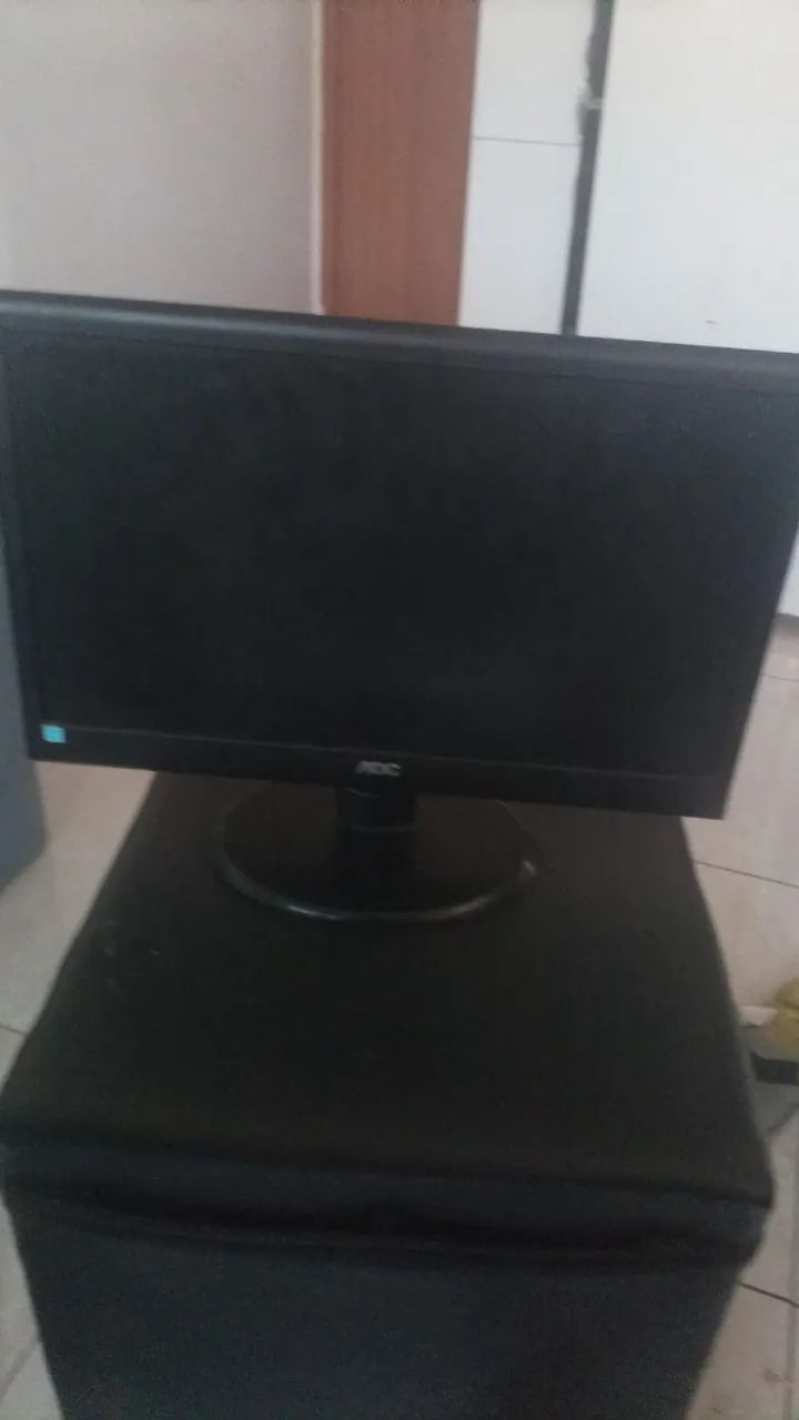 Vendo monitor AOC 18,5 Polegadas modelo  e950swn 