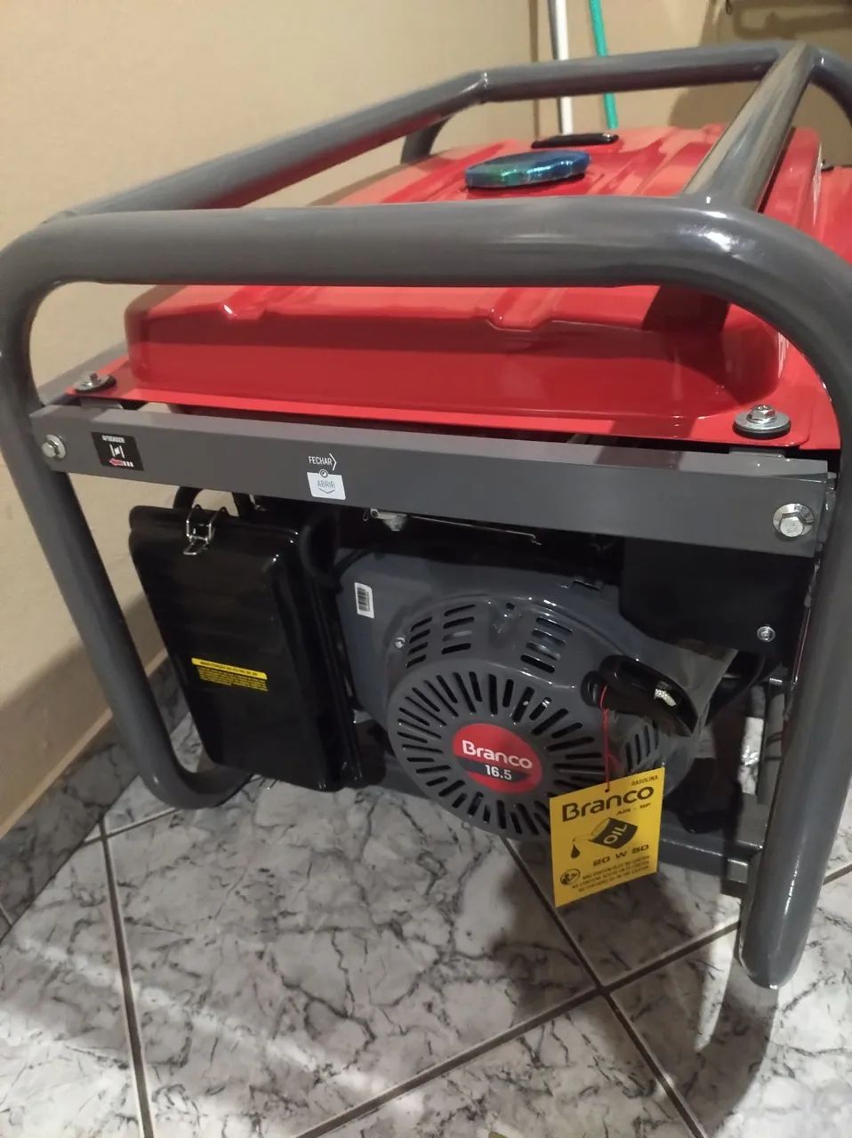 Gerador Branco de 9 kva partida elétrica  - Foto 2