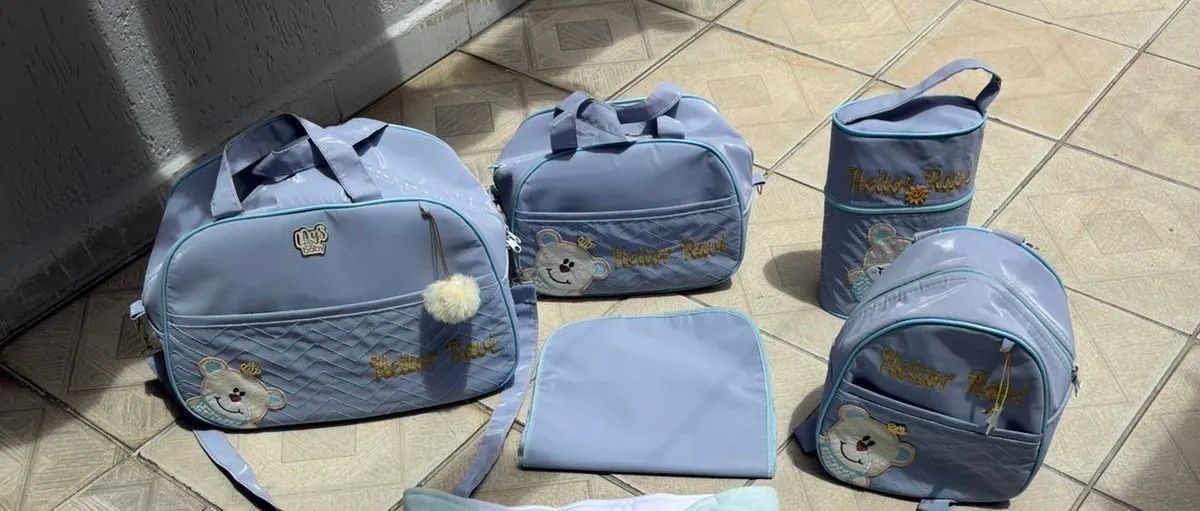 Vendo este kit Maternidade Saída de Maternidade e Conjunto de Bolsas - Foto 2