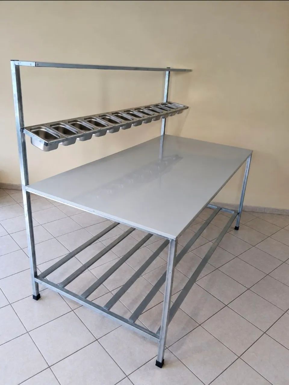 Bancada inox condimentadora 