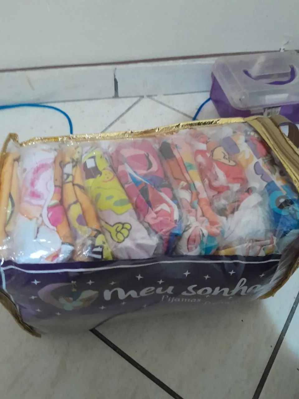 Pijamas divertido feminino.
