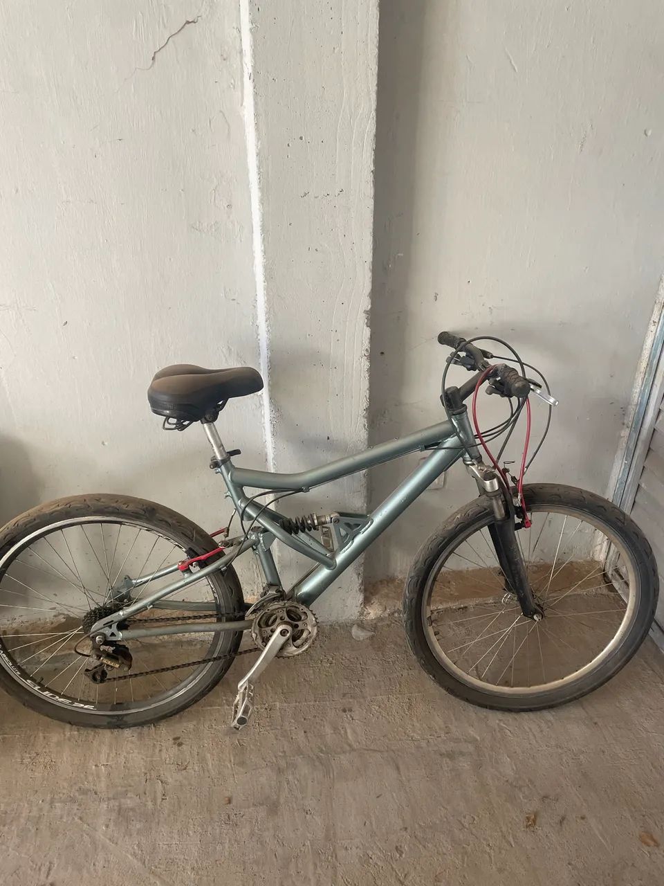 Bicicleta Full Suspension aro 26 - Foto 2