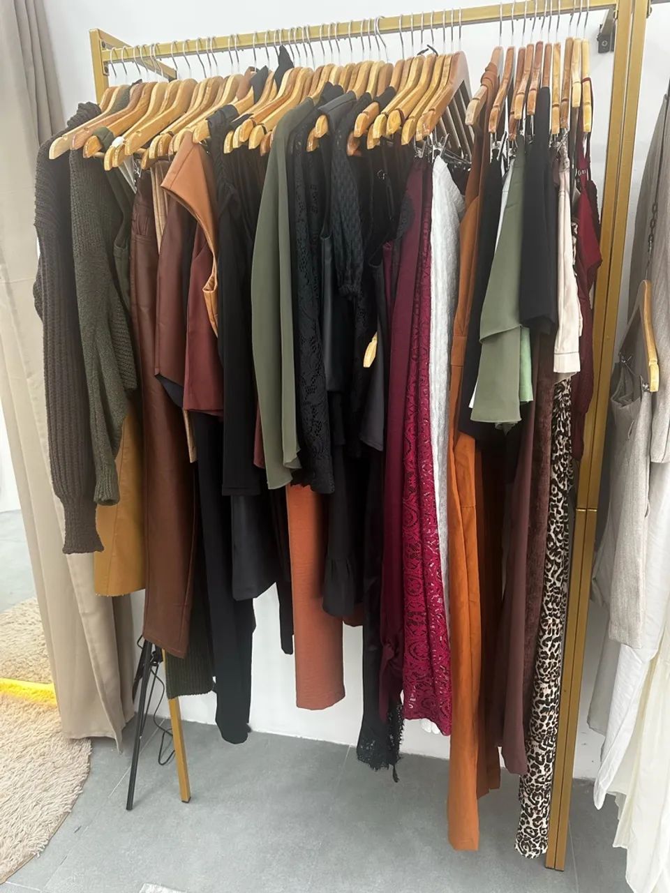 Roupas femininas a preço de custo - Foto 4