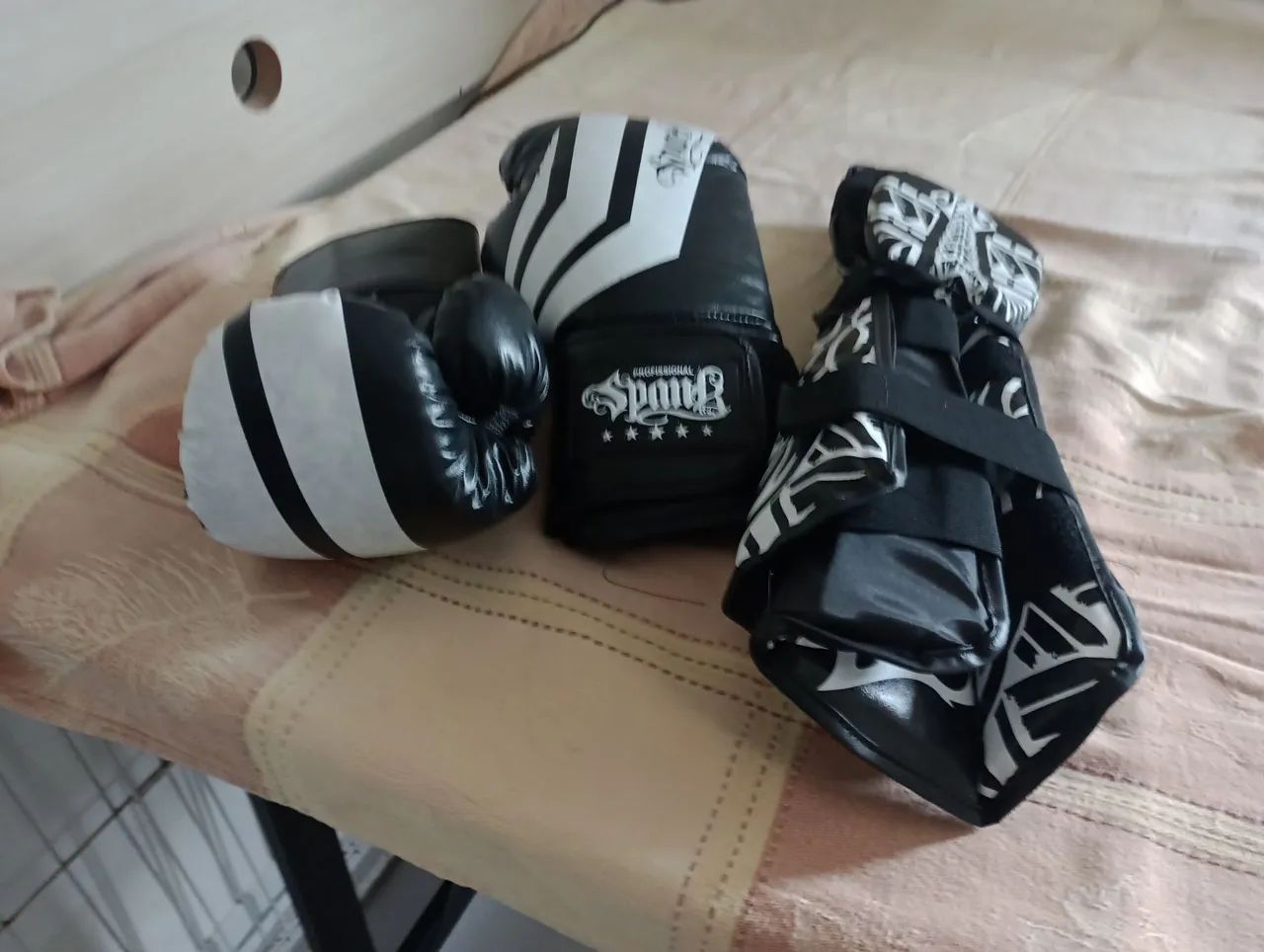Kit luva e protetor canela Box Spamk profissional n:12 - Foto 5