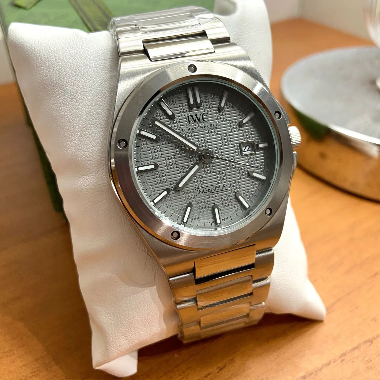 Relógio IWC ingenieur 42mm automático fundo cinza