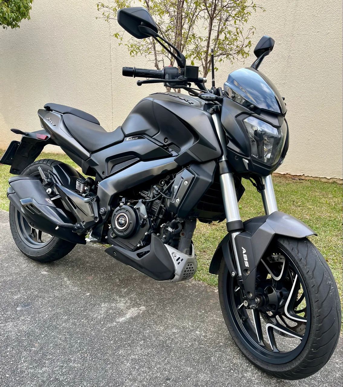 Dominar 400cc - 2024