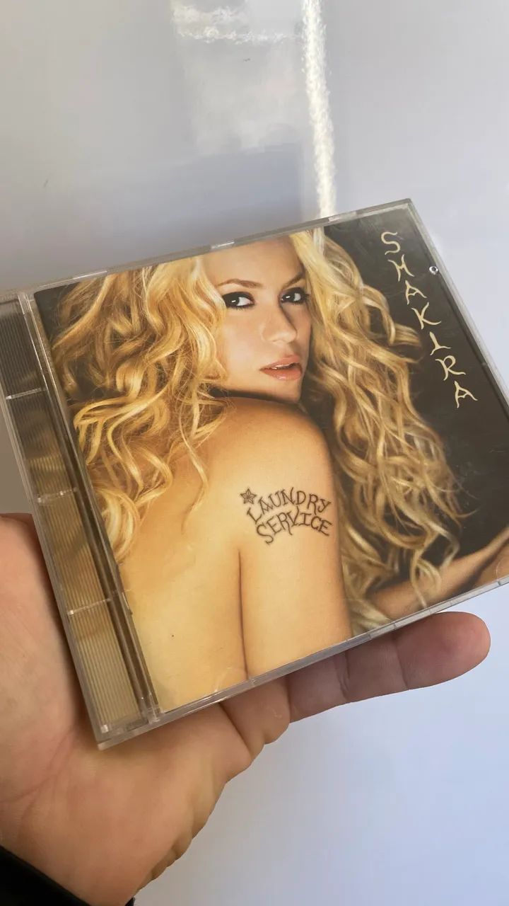 CD Shakira