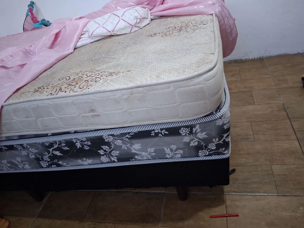 Base de solteiro com colchao - Foto 3