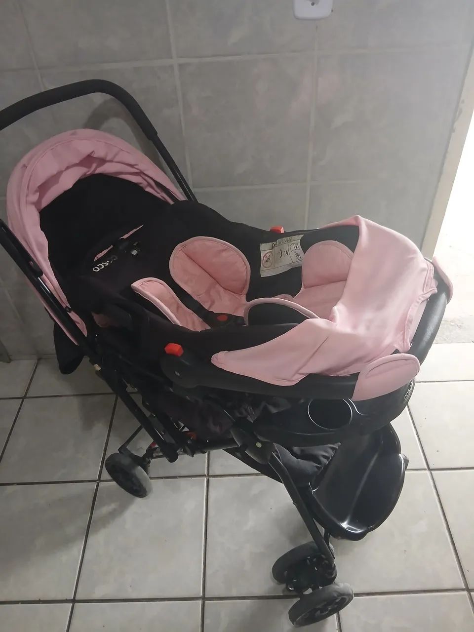 Vendo carrinho + bebe conforto - Foto 5