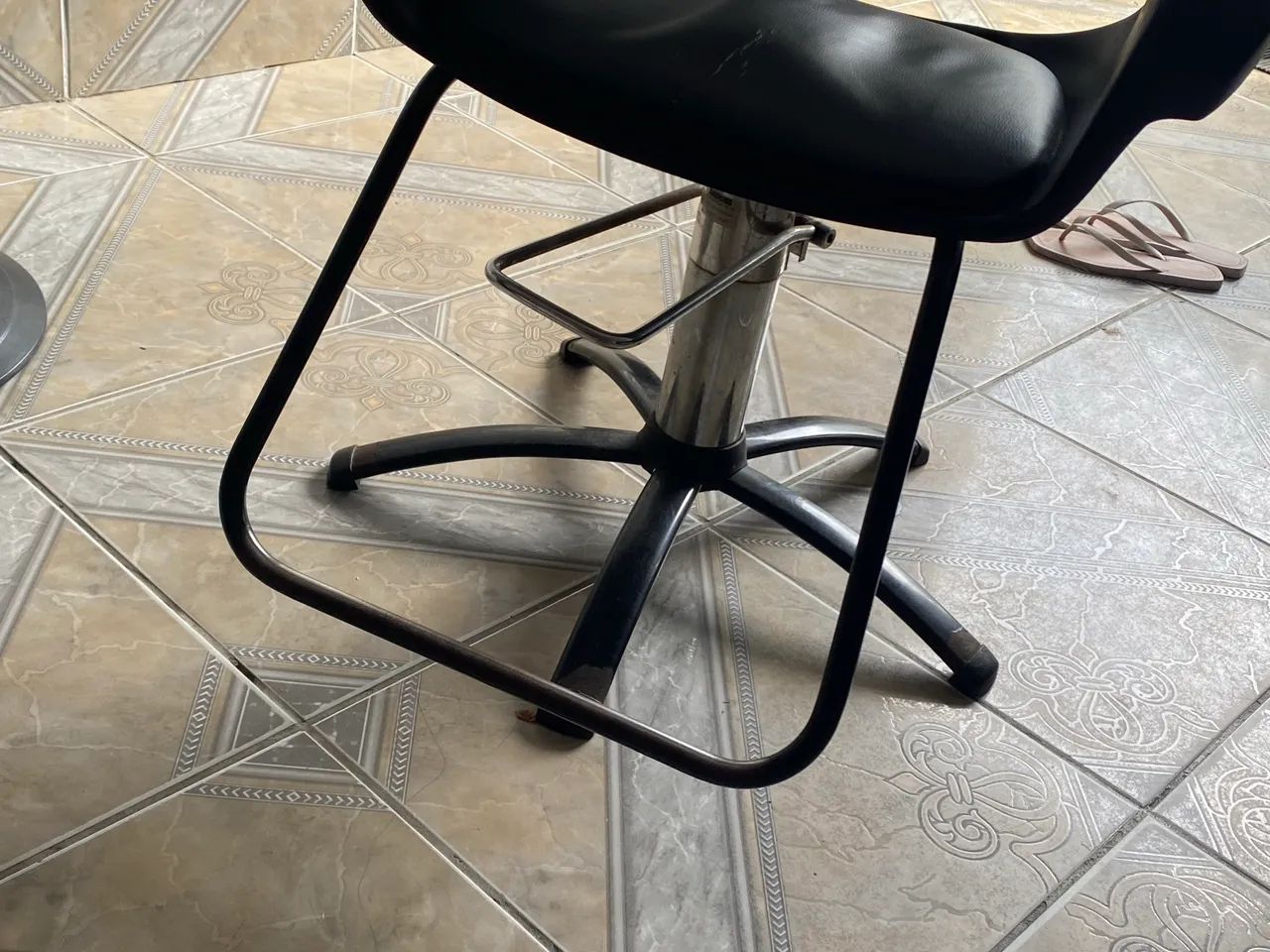 Vende-se cadeira de salão 