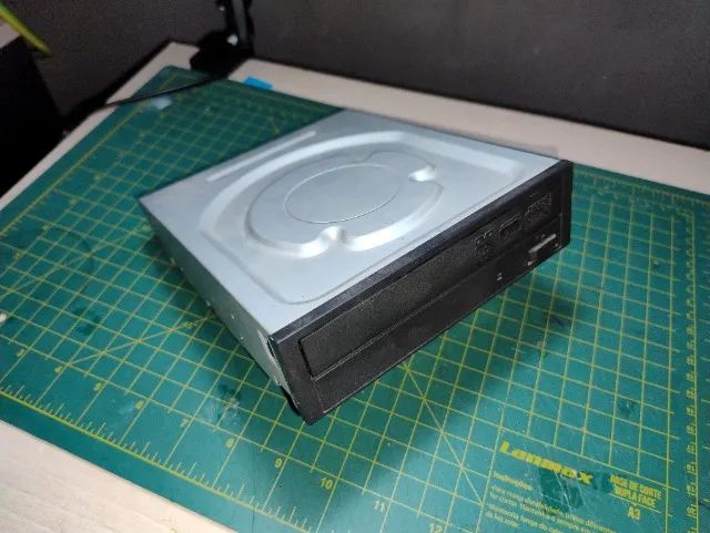 Leitor e Gravador de DVD/CD Sony Optiarc AD-7240S | Conservado e Testado